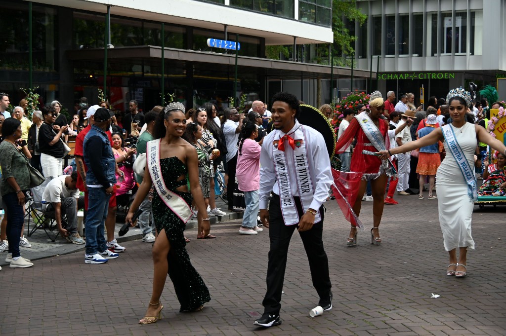 ../Images/Zomercarnaval 2024 627.jpg